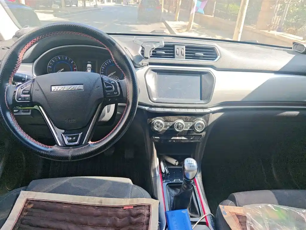 Haval H2 哈弗H2 2018款 1.5 T 手动两驱时尚型 国VI