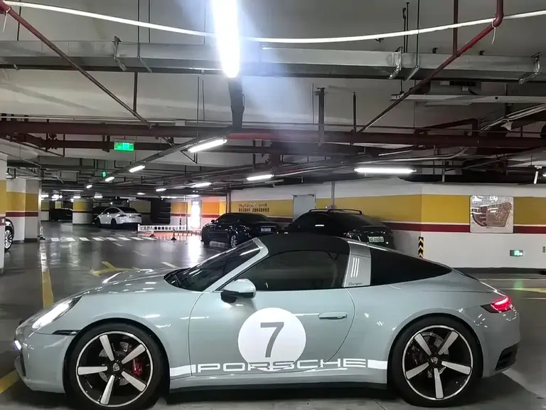 Porsche 911 Targa 4 3.0 T