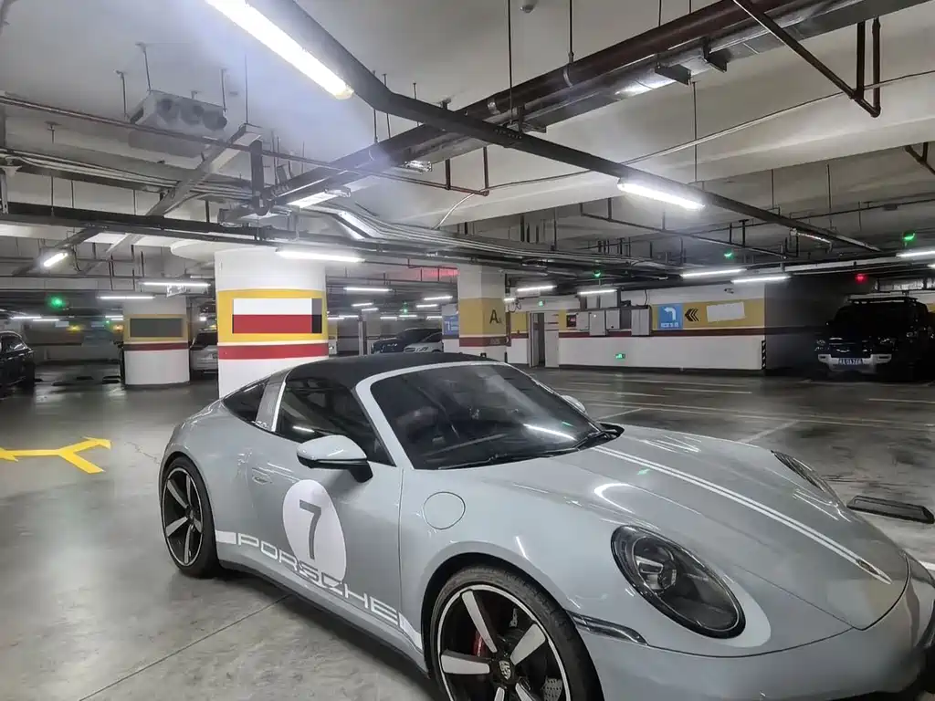 Porsche 911 Targa 4 3.0 T