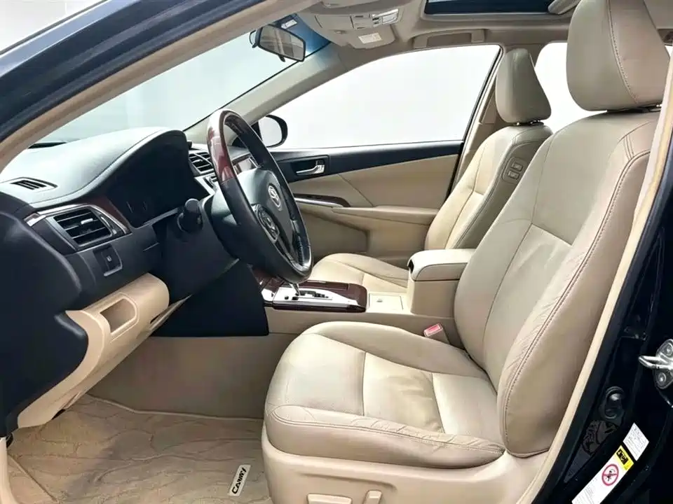 Camry 2.5 G Luxury