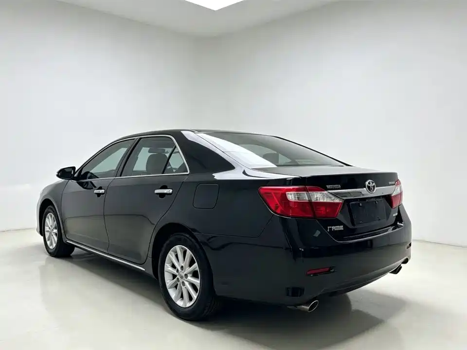 Camry 2.5 G Luxury