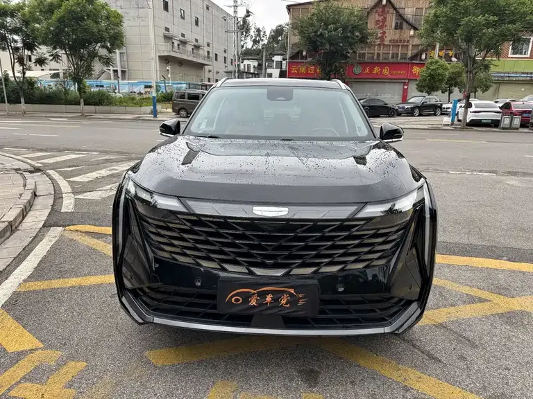 Geely Boyue L 1.5 TD DCT Distinguished