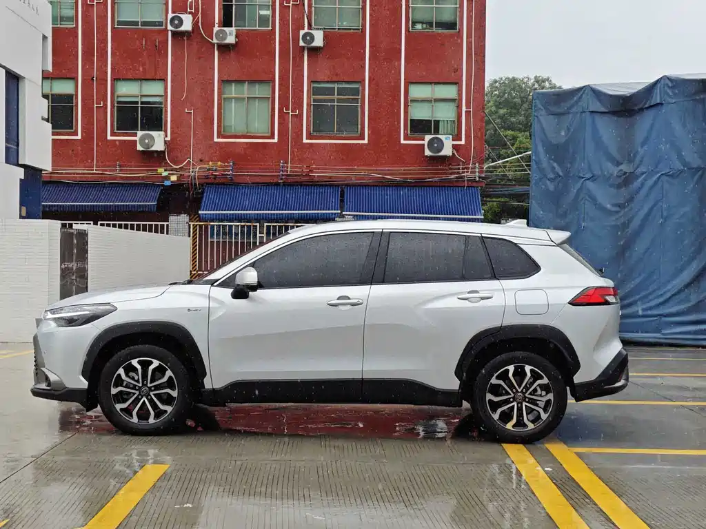 Frontlander 锋兰达 2024款 2.0 L 智能电混双擎 豪华版