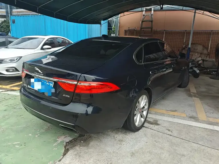 Jaguar XFL XFL 2.0 T 250 PS 2 WD Luxury