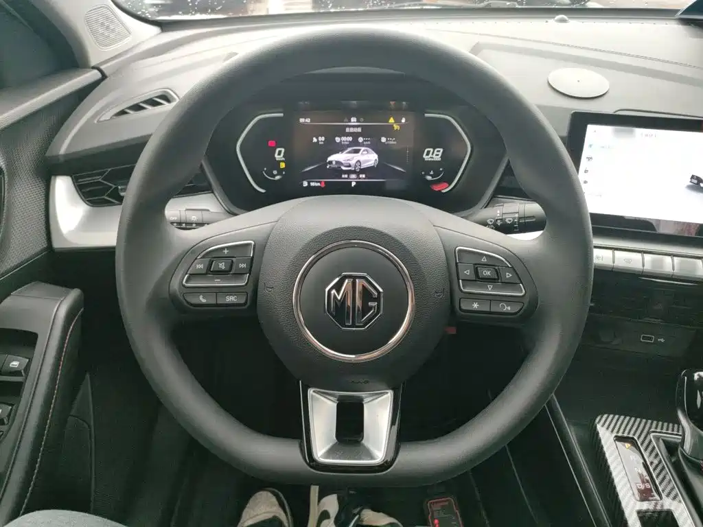 MG5 180 DVVT CVT Youth Luxury