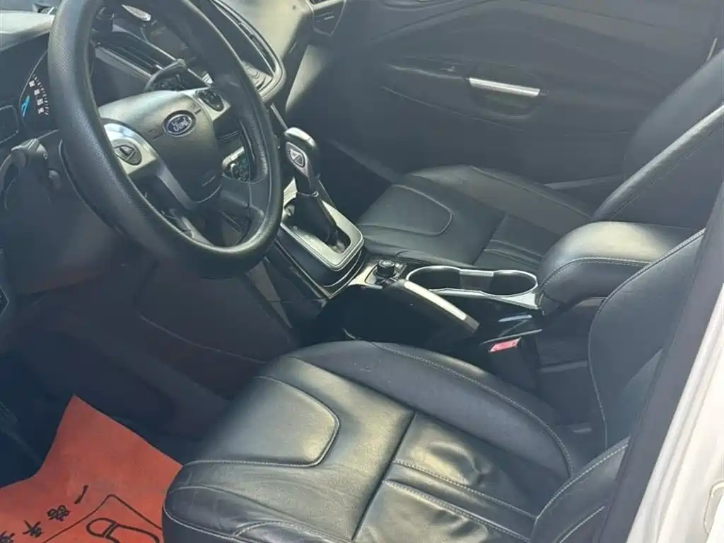 Kuga 2.0 L GTDi 4 WD Sport