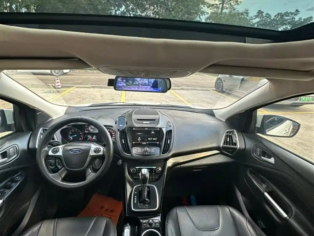 Kuga 2.0 L GTDi 4 WD Sport