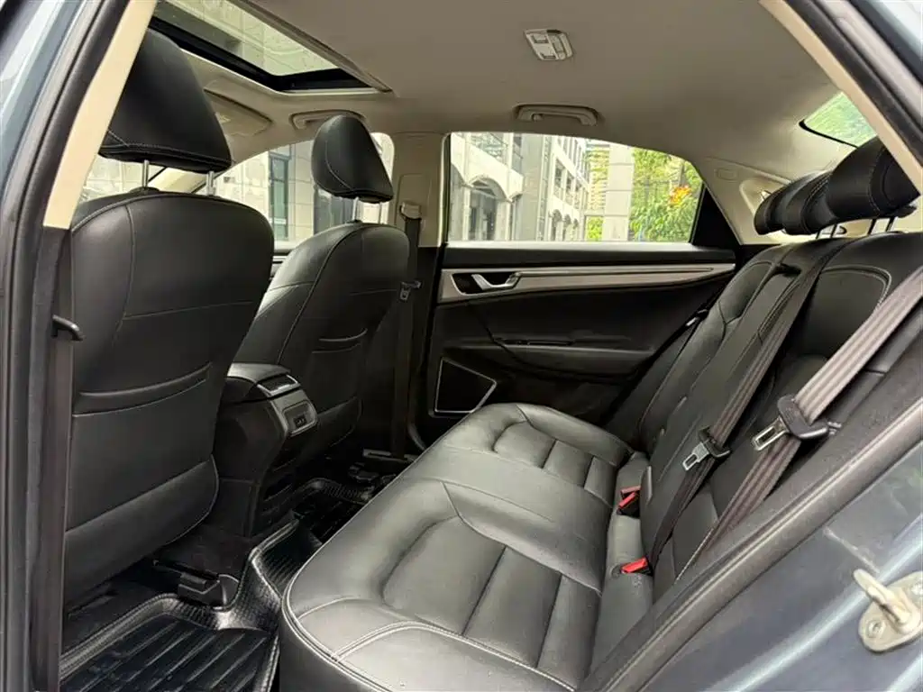 Emgrand GL 1.3 T DCT Elite