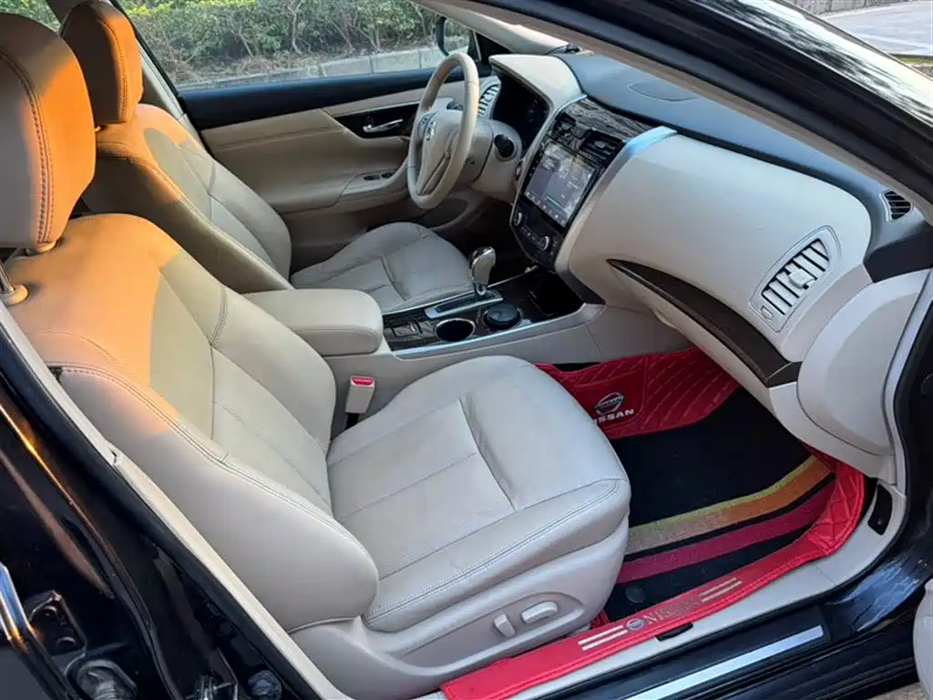 Teana 2.0 L XL Comfort