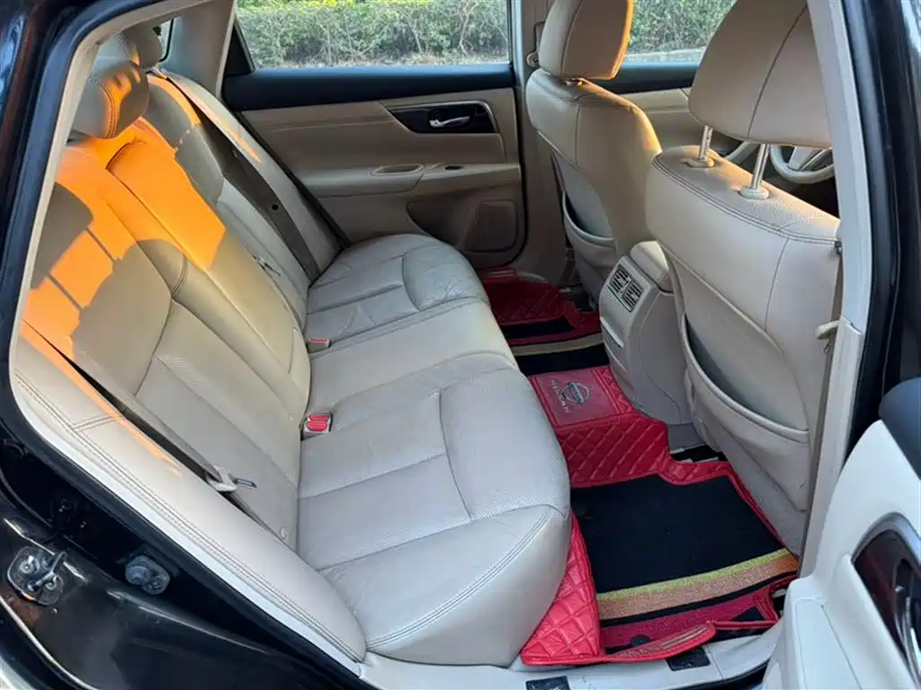 Teana 2.0 L XL Comfort