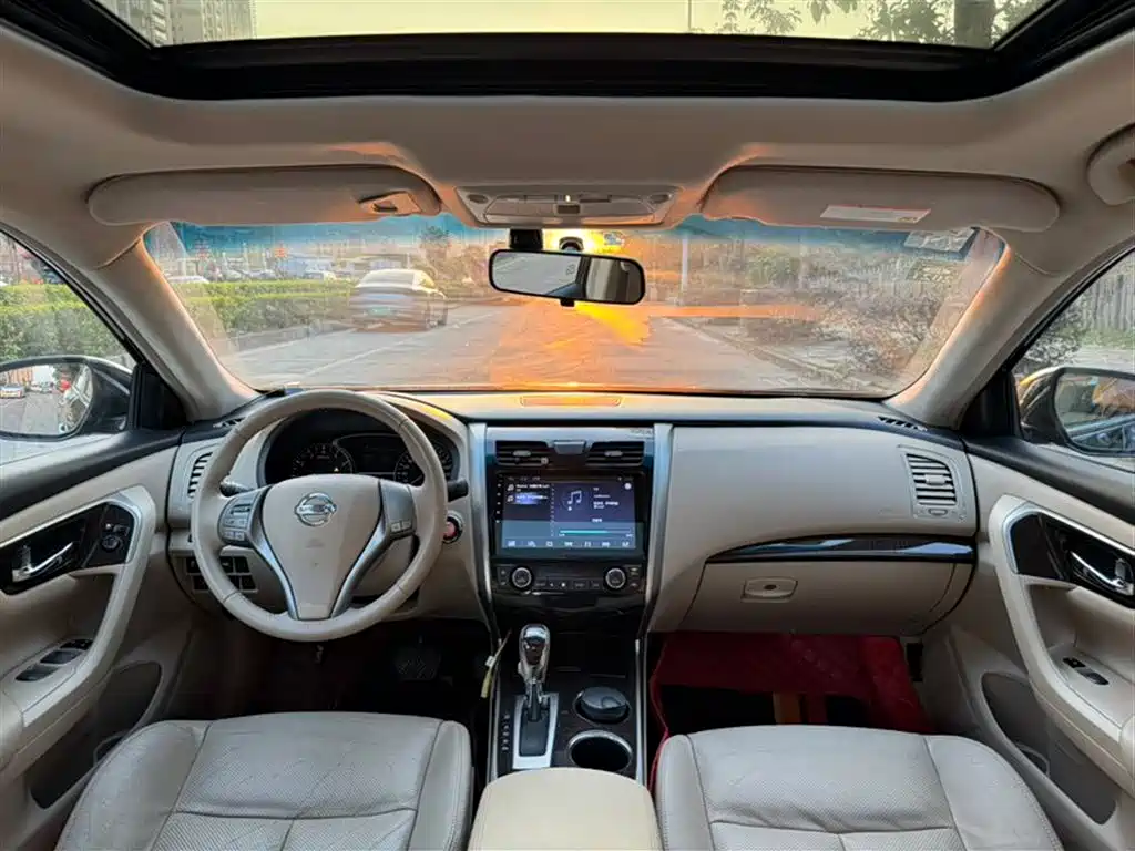 Teana 2.0 L XL Comfort