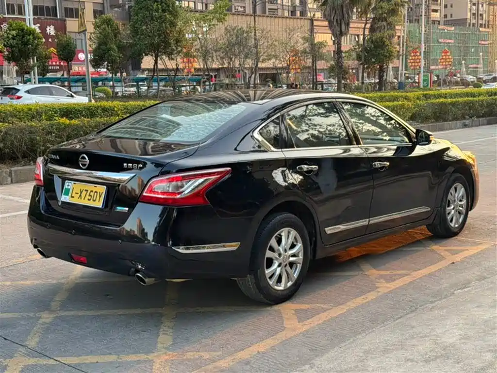Teana 2.0 L XL Comfort