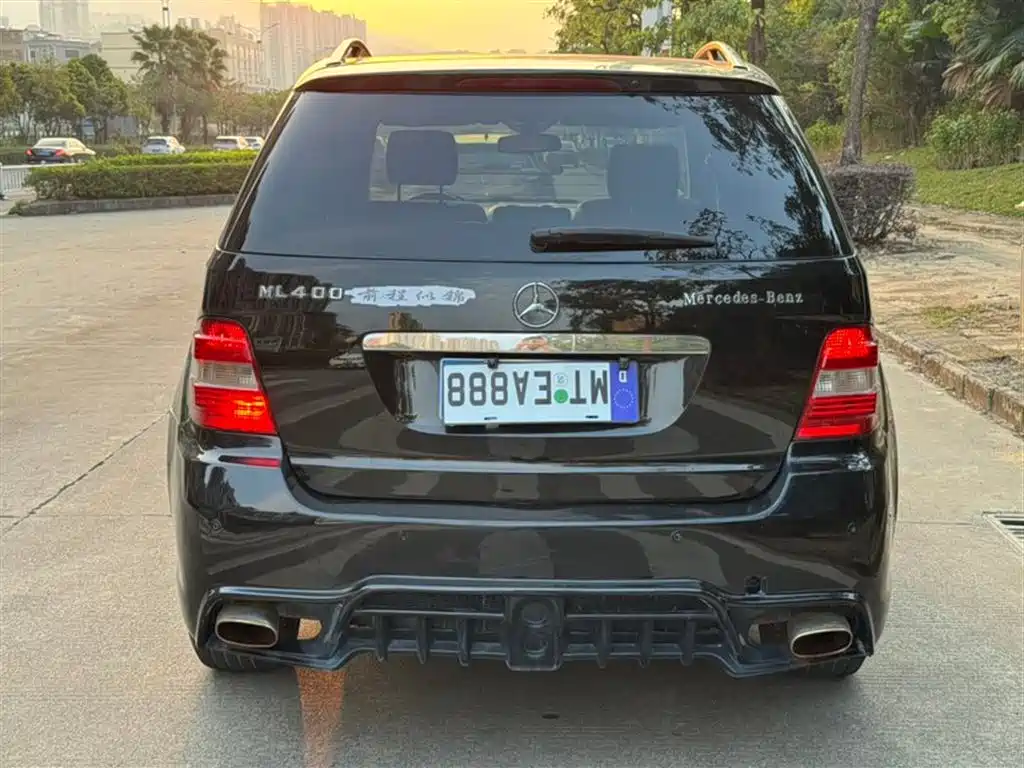 Mercedes-Benz M-Class ML 350 Distinguished