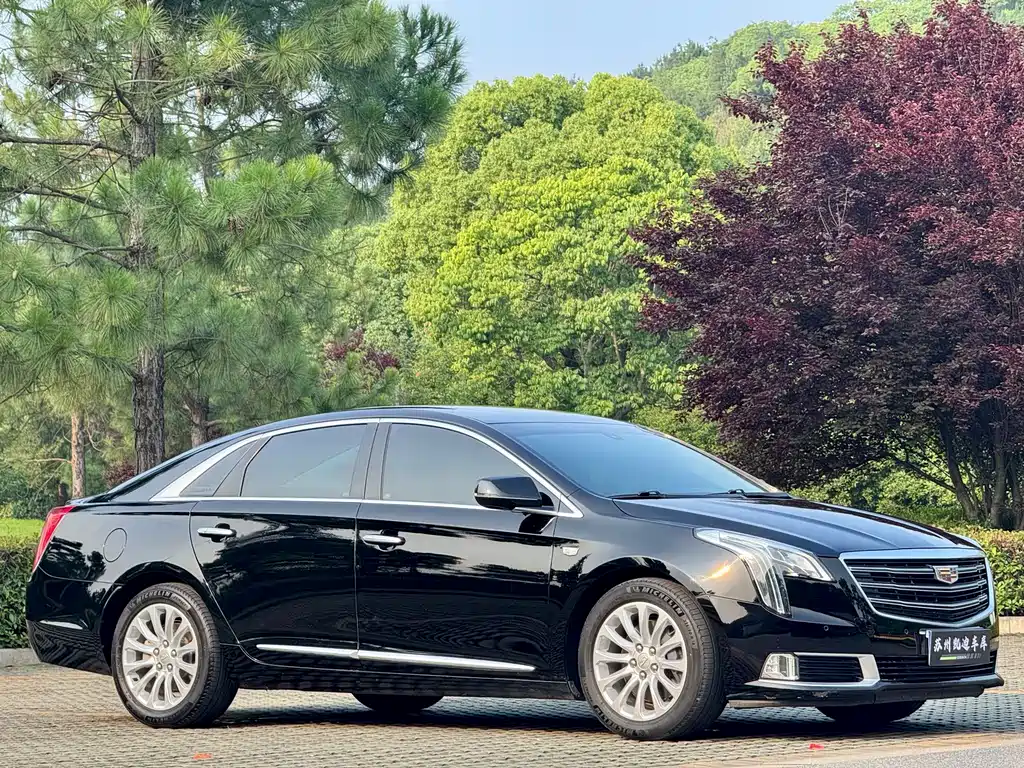 Cadillac XTS 28 T Luxury