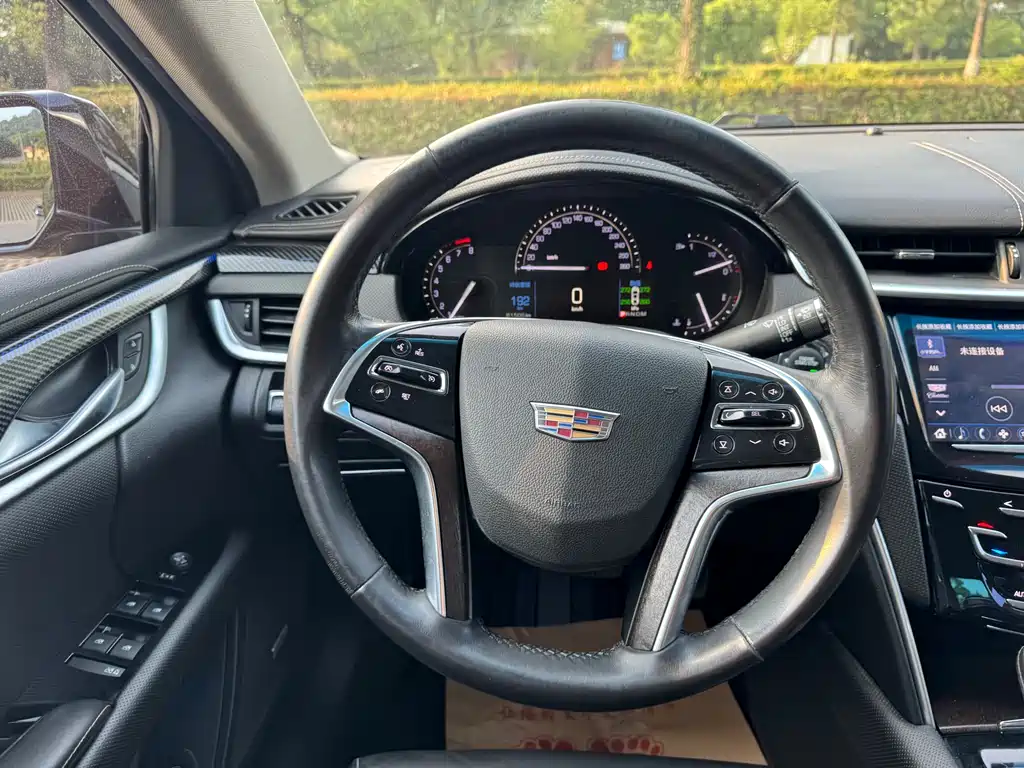 Cadillac XTS 28 T Luxury