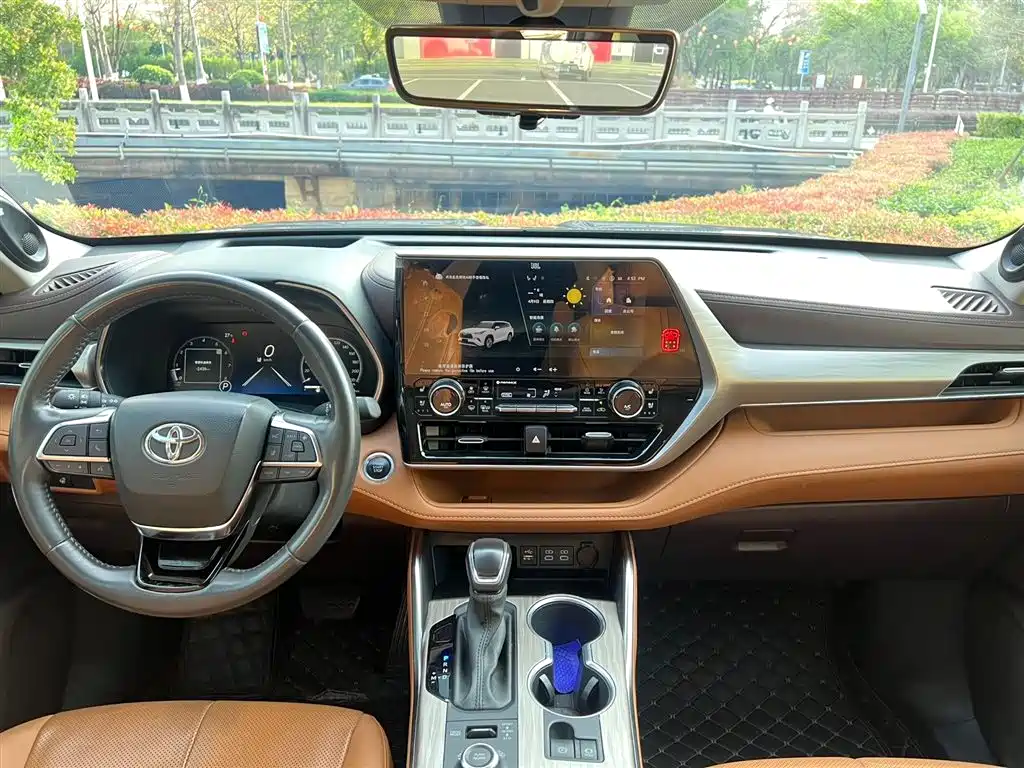 Highlander 汉兰达 2024款 380 T 四驱至尊型 7座