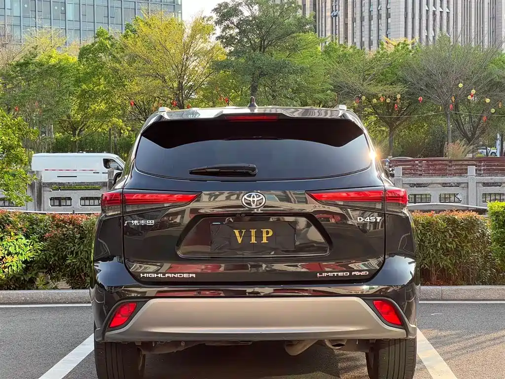 Highlander 汉兰达 2024款 380 T 四驱至尊型 7座