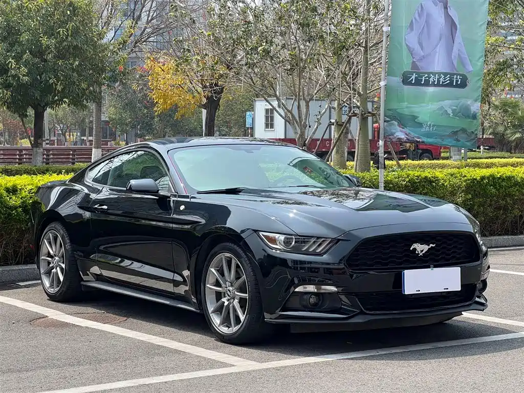 Mustang 2.3 T 50 Anniversary