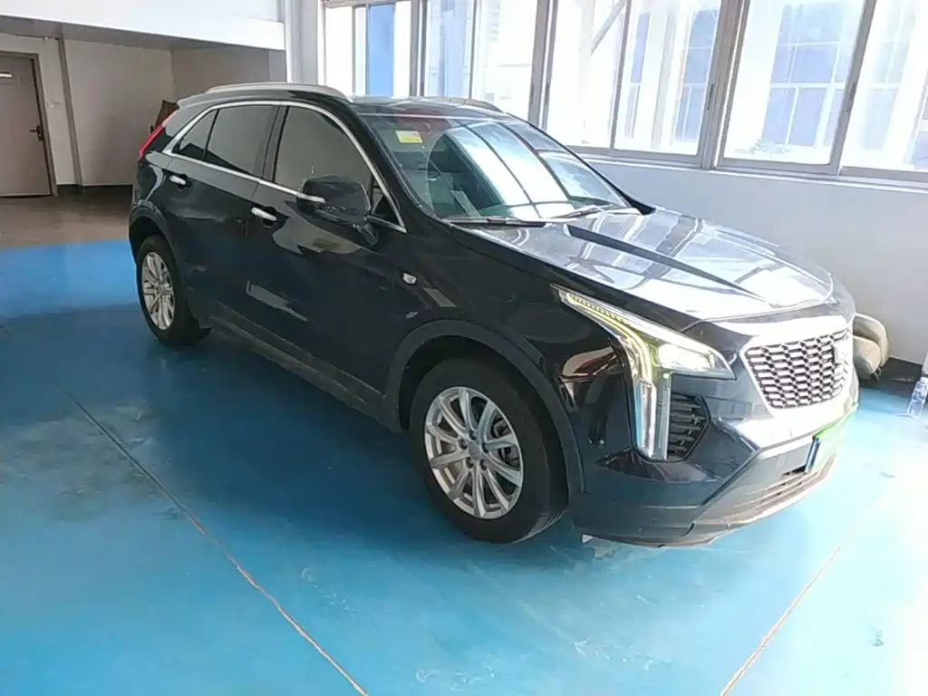 Cadillac XT4 28 T 2 WD Tech