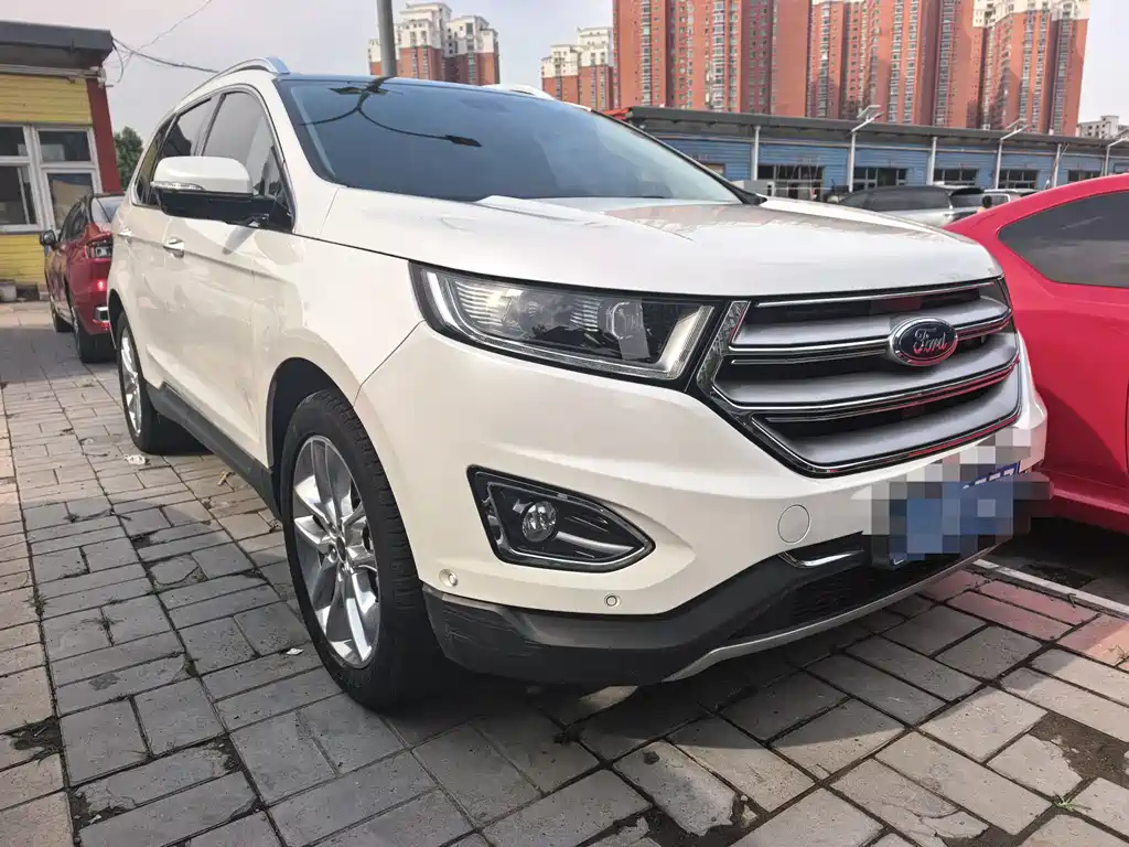 Edge EcoBoost 245 4 WD Supreme Sharp 7-seat
