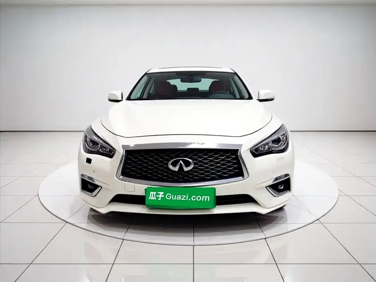 Infiniti Q50 L 2.0 T Comfort Enjoyment CN-VI
