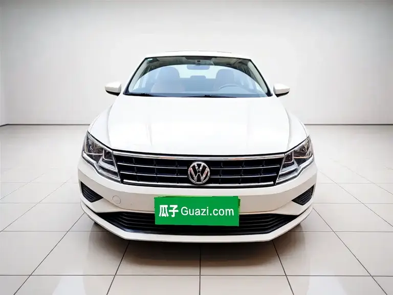 Volkswagen Jetta 1.5 L Auto Fashion