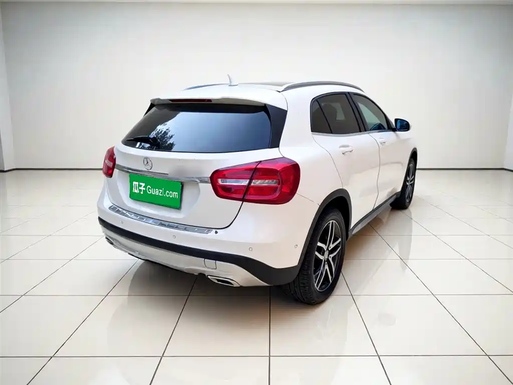 Mercedes-Benz GLA GLA 200 Fashion
