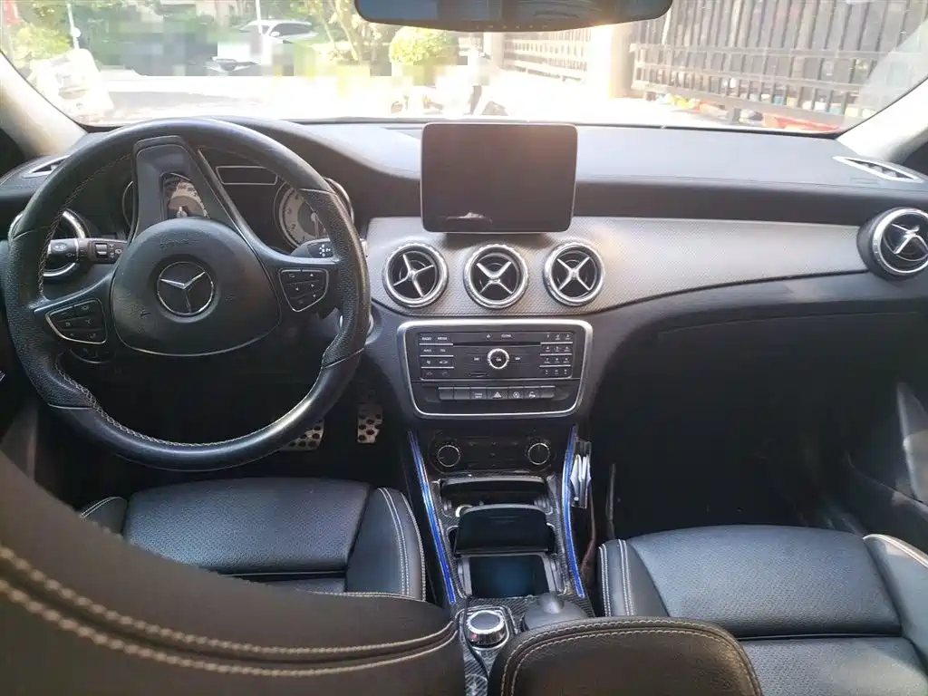 Mercedes-Benz GLA GLA 200 Fashion