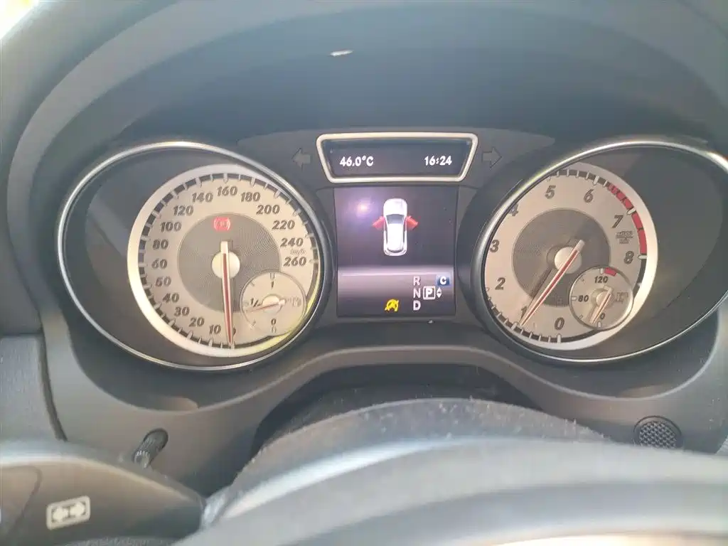 Mercedes-Benz GLA GLA 200 Fashion