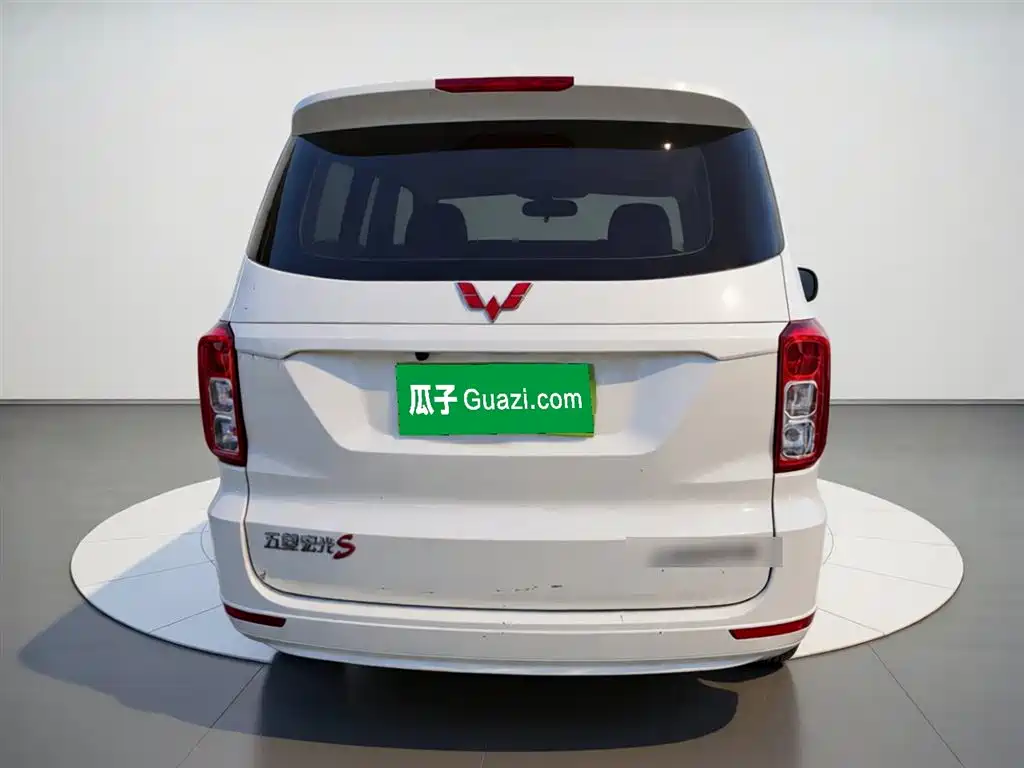 Wuling Hongguang 1.5 L S Standard CN-VI LAR