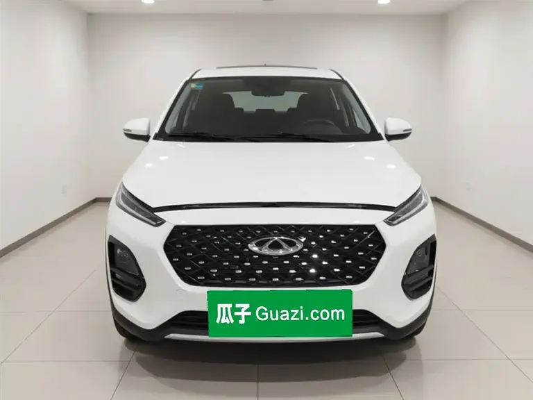 Chery Tiggo 3 x 1.5 L CVT Outstanding