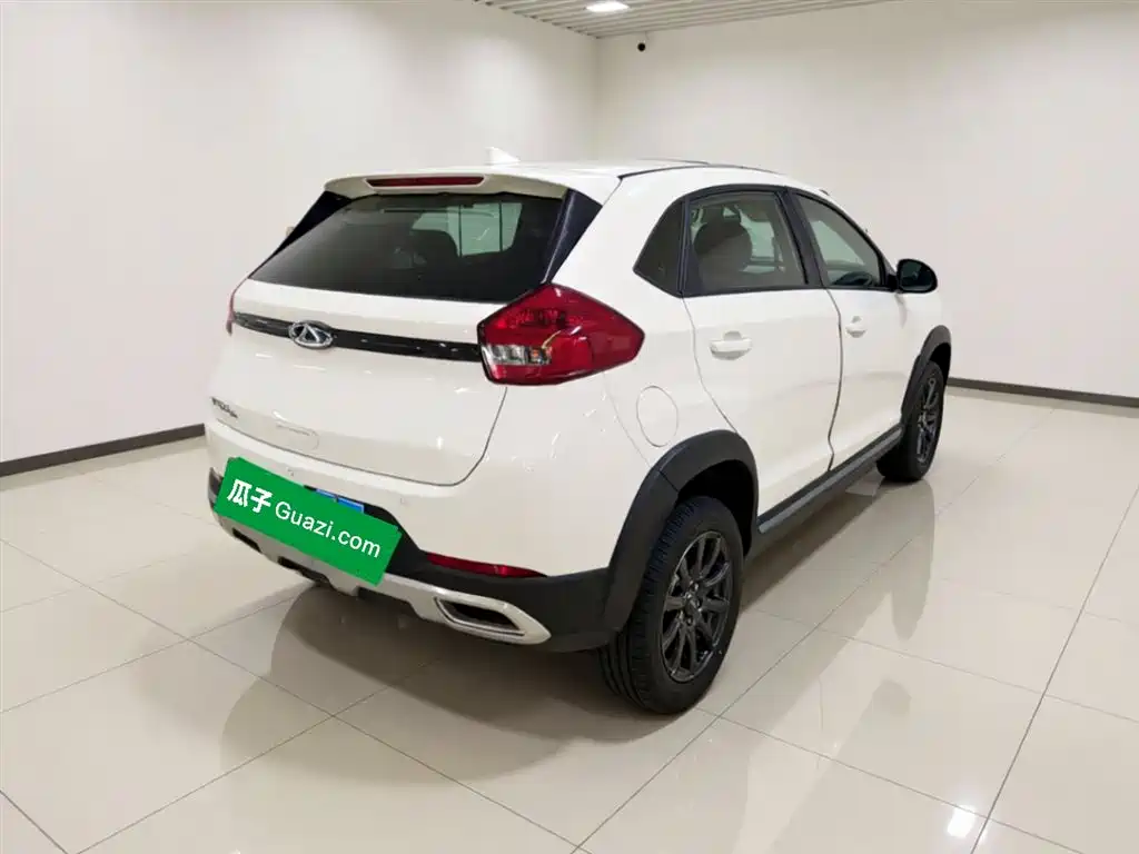 Tiggo 3 x 1.5 L CVT Outstanding