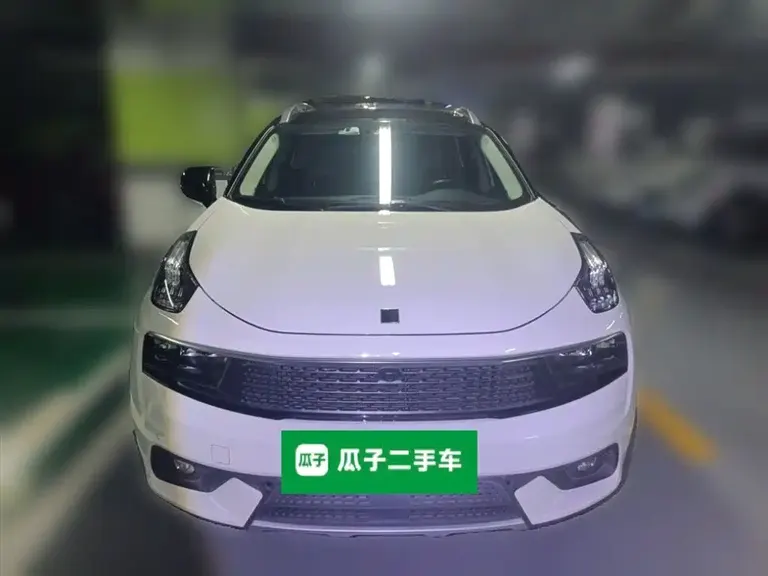 Lynk & Co 01 2.0 T 4 WD Power Pro