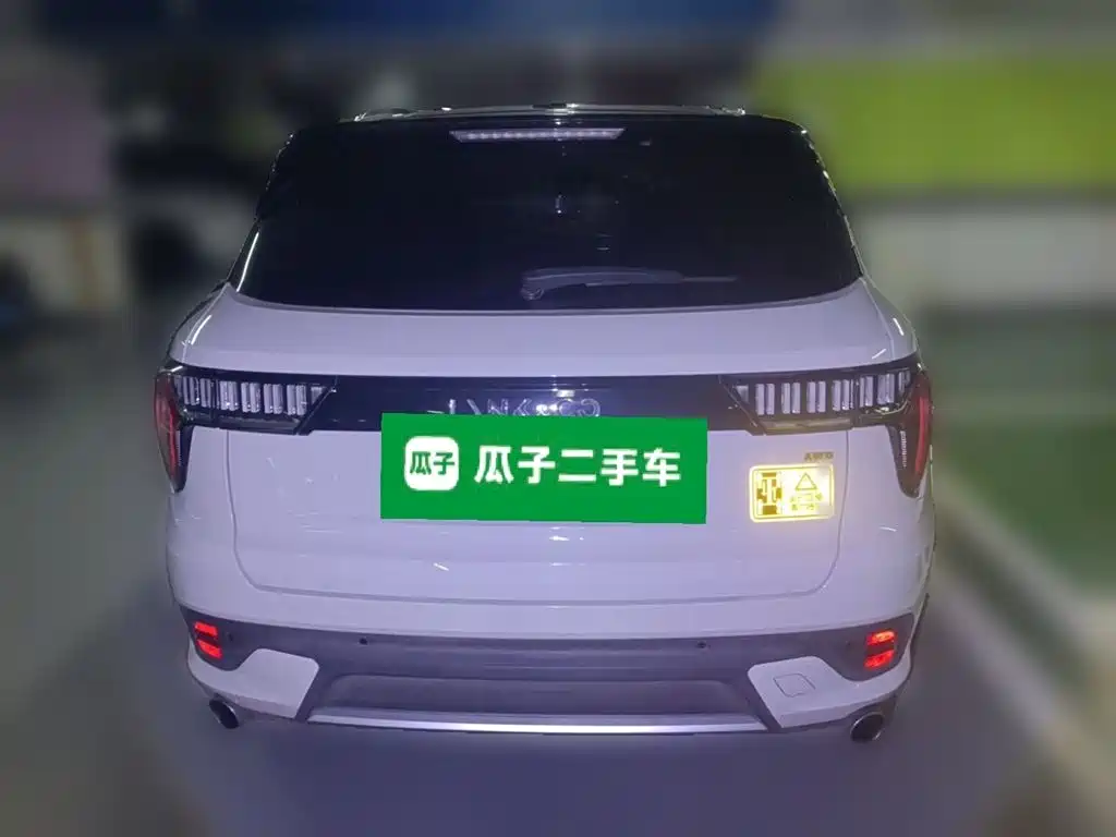 Lynk & Co 01 2.0 T 4 WD Power Pro