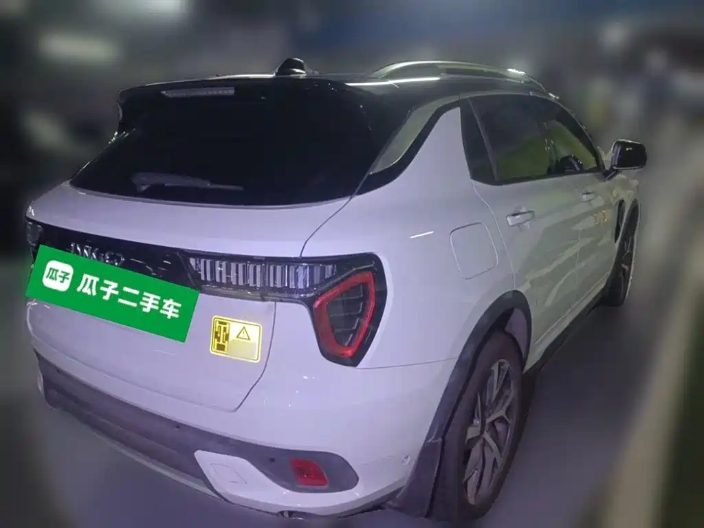 Lynk & Co 01 2.0 T 4 WD Power Pro