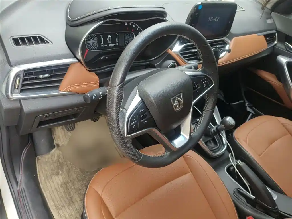 Baojun 510 1.5 L Manual Luxury