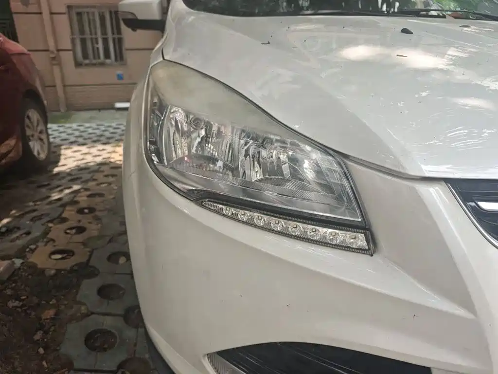 Kuga 1.5 L GTDi 2 WD Comfort