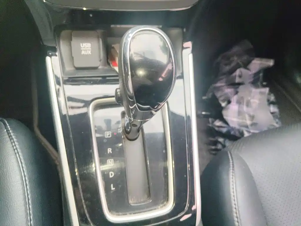 Sylphy 1.6 XV CVT Smart Enjoyment