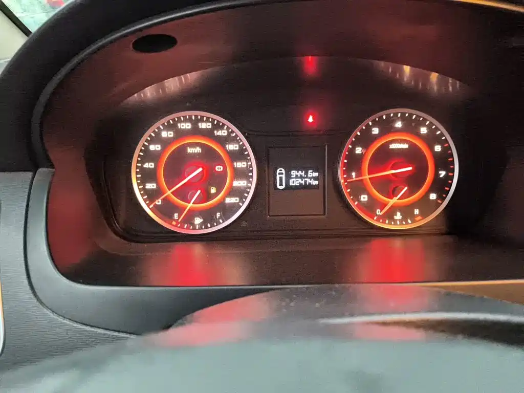 Maxus G10 大通G10 2014款 2.0 T 手动精英版
