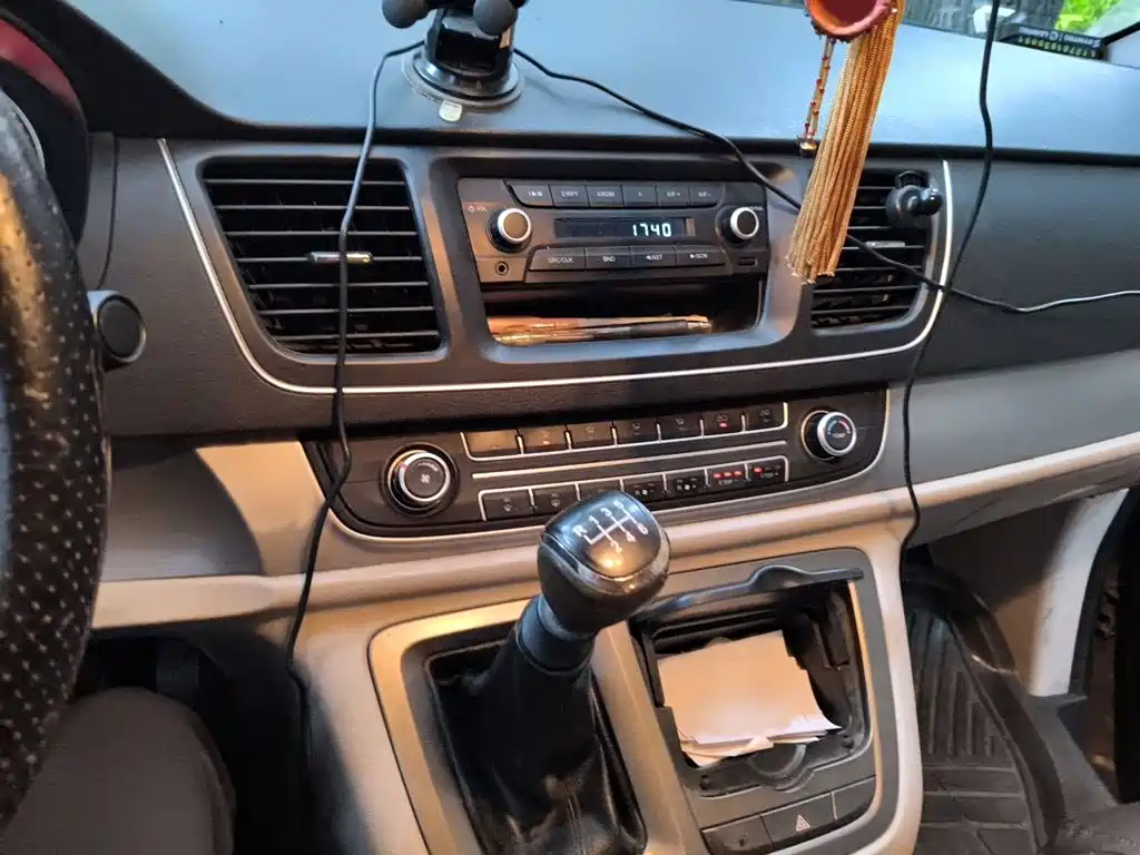 Maxus G10 大通G10 2014款 2.0 T 手动精英版