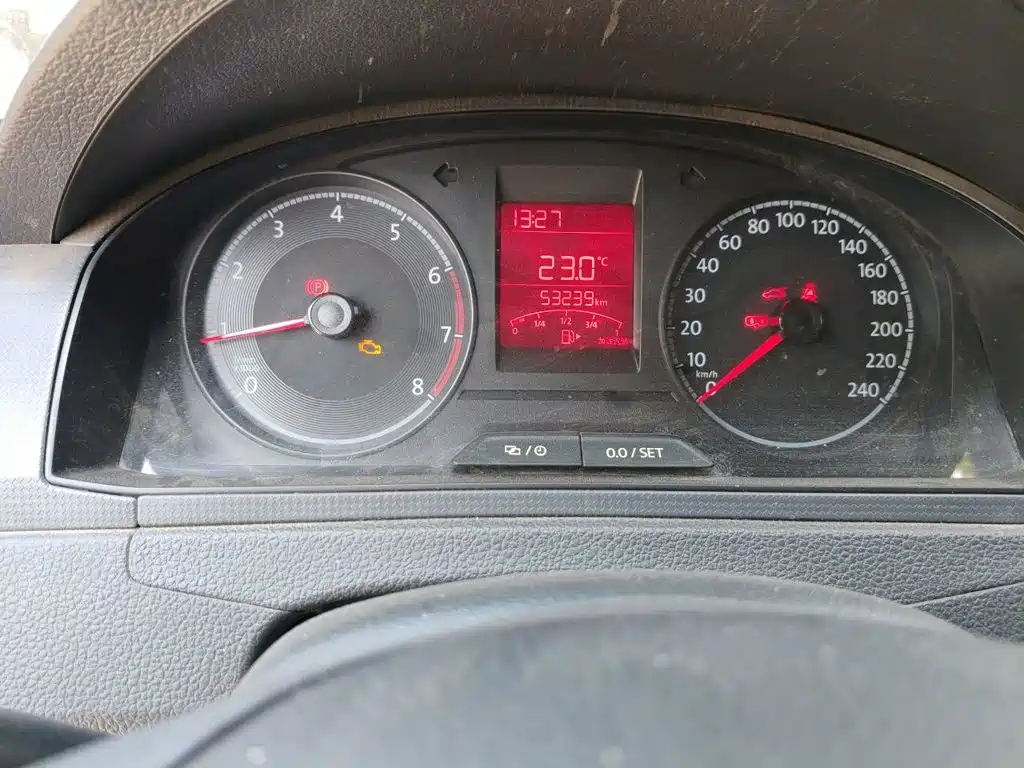 Santana 1.5 L Manual Style