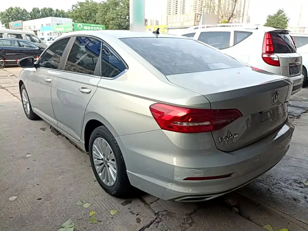 Lavida 1.5 L Auto Comfort CN-VI