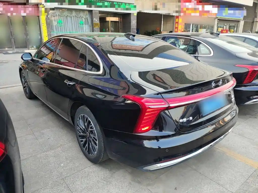 Hongqi H5 2.0 T Auto Flagship Smooth