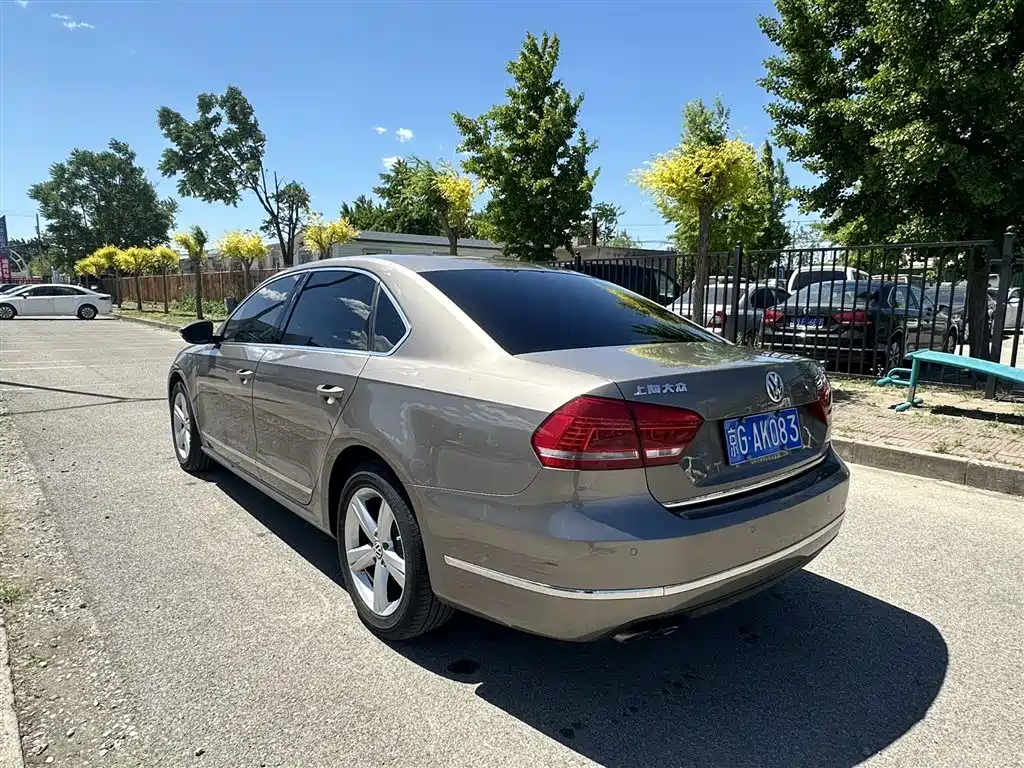 Passat 1.8 TSI DSG Royal