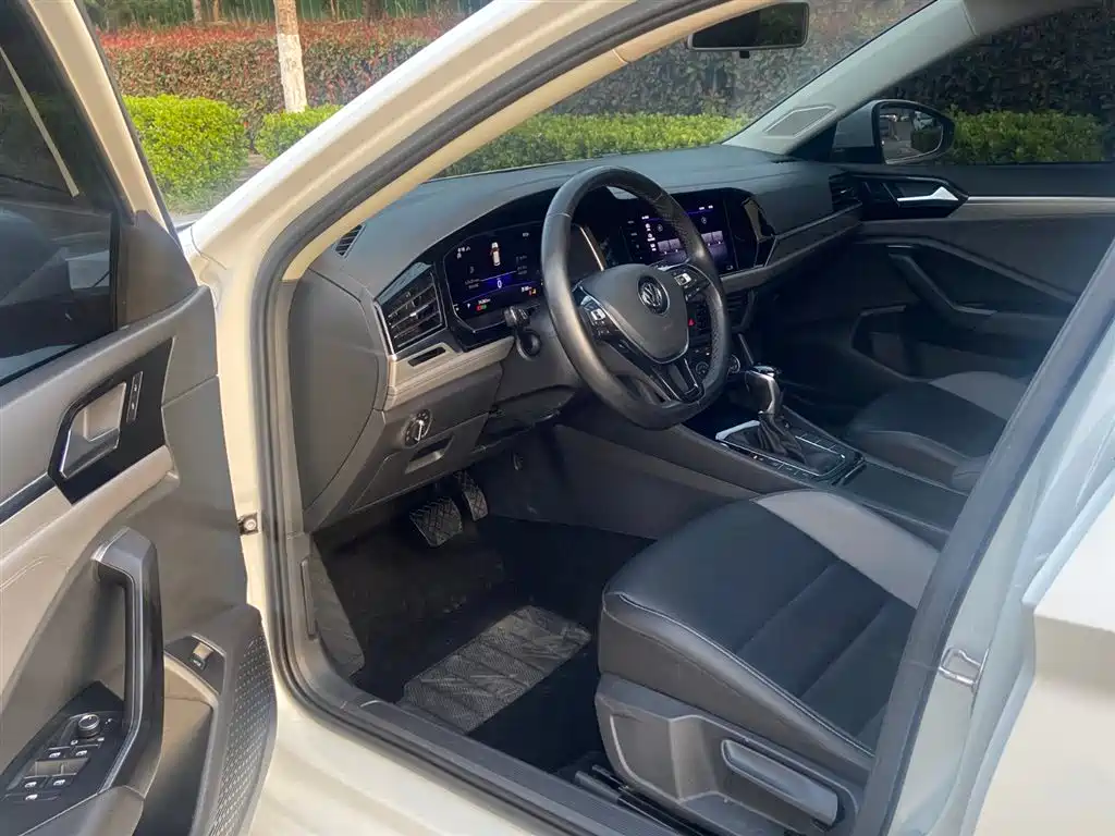 Sagitar 280 TSI DSG Comfort Connected