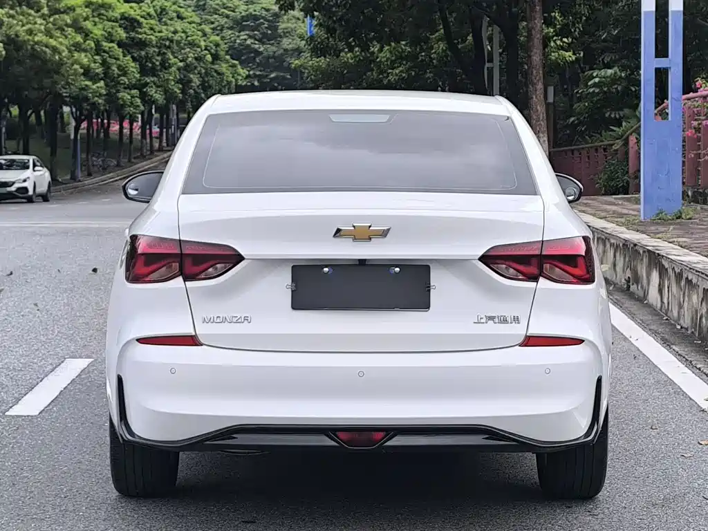 Monza 1.5 L DCT Joy