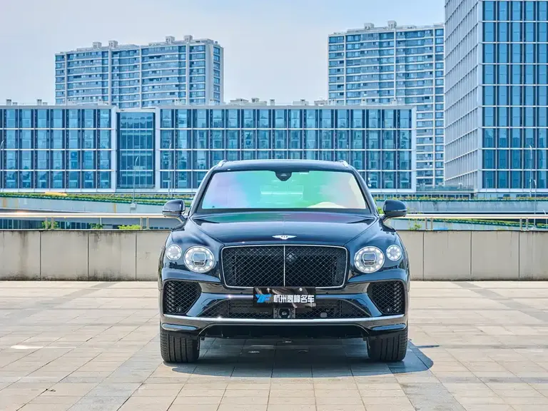 Bentley Bentayga 4.0 T V8 LWB Range