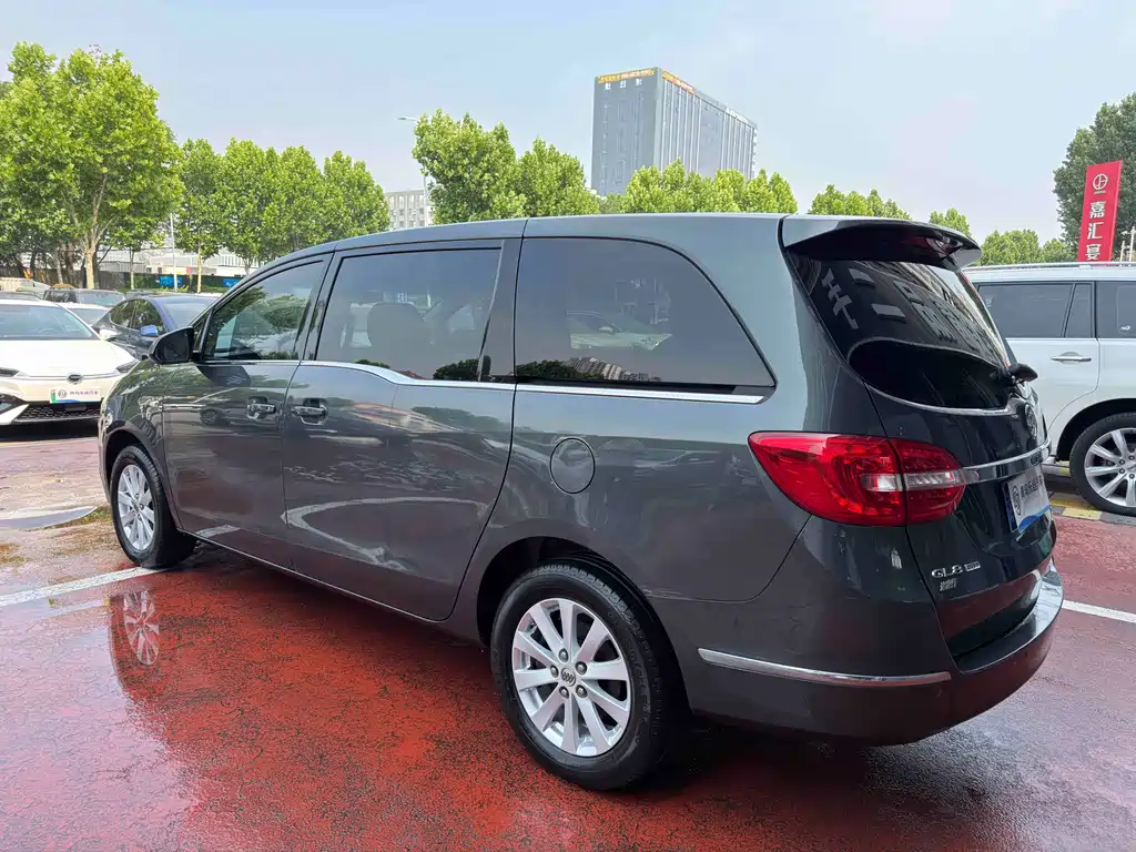 Buick GL8 28 T Comfort CN-VI