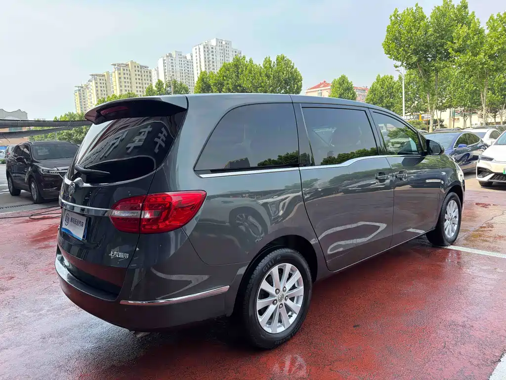 Buick GL8 28 T Comfort CN-VI