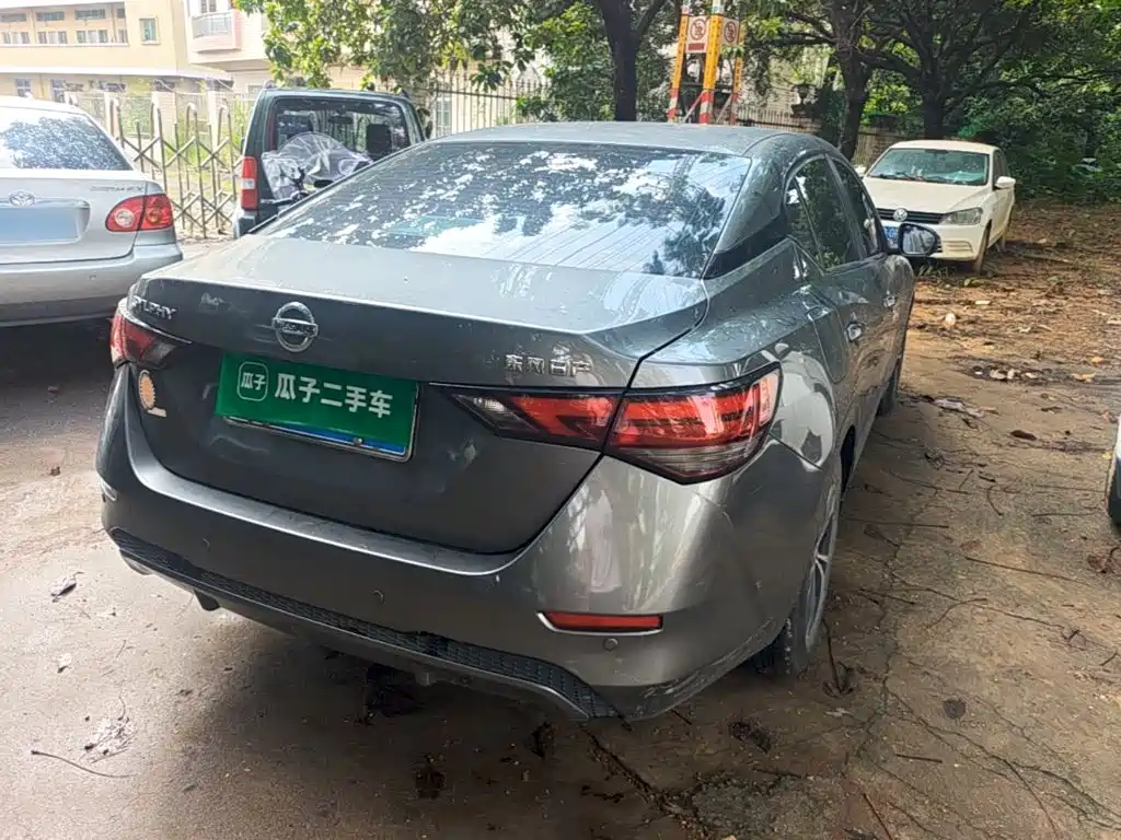 Sylphy 1.6 L XL CVT Joy